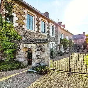 Affittacamere Ty Monde - D'hotes En Finistere, Poullaouen