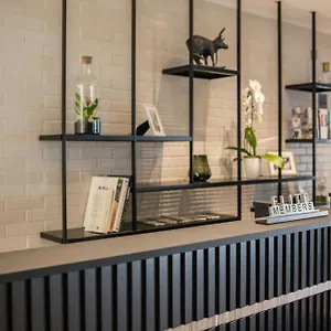 https://courtyard-by-marriott-arcueil.fr-paris.fr